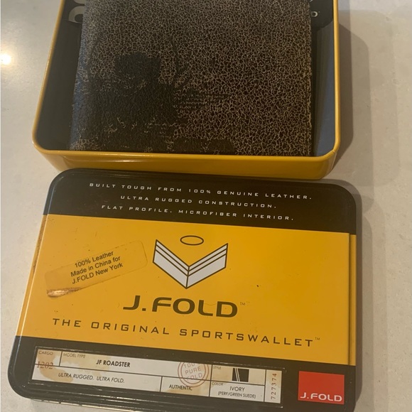 J FOLD Roadster, ultra rugged, ultra fold, 100 % leather sports wallet - Picture 1 of 5